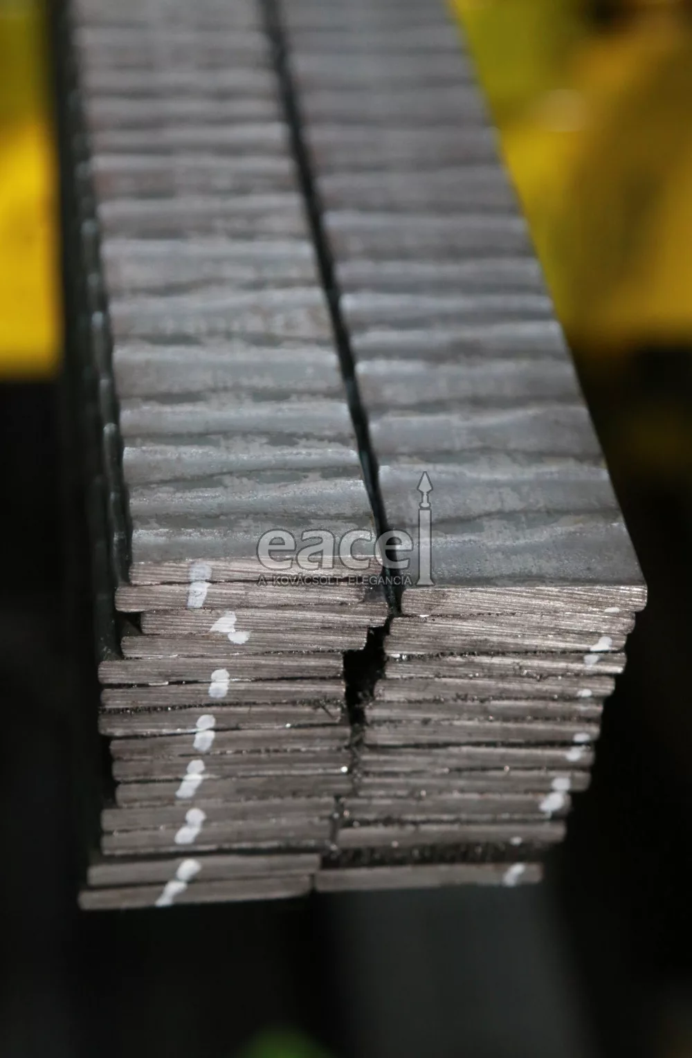 Laposacél 40x5 mm, lapmángorolt - A kovácsoltvas termékek ma